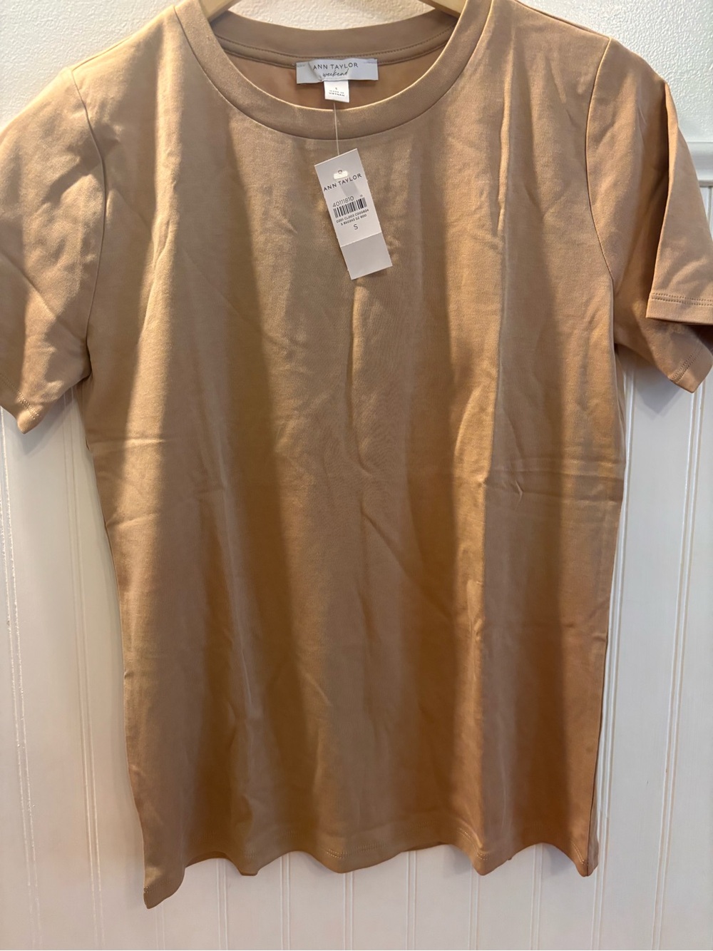Ann Taylor Short-Sleeve Crew Neck Tee in Camel/Tan